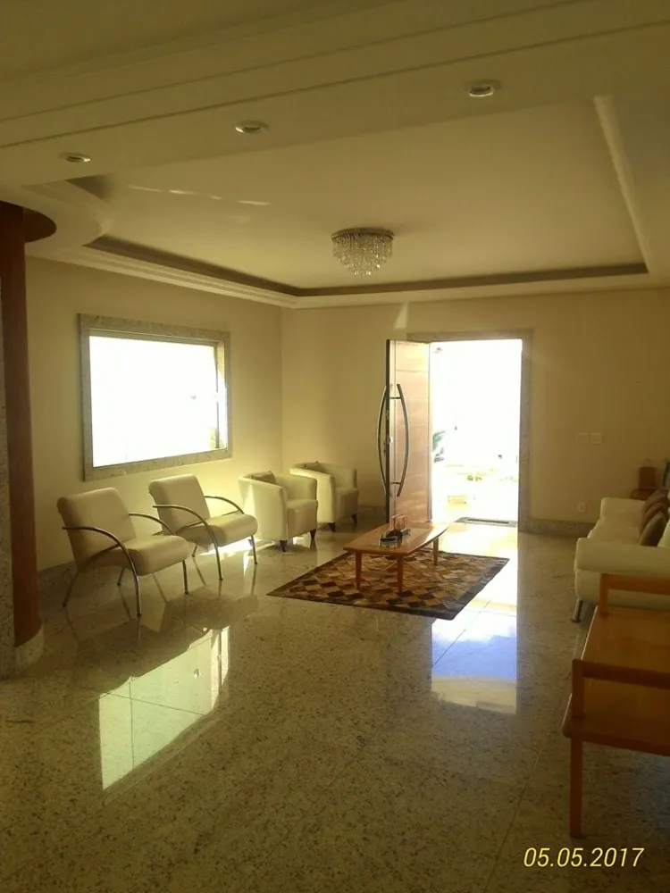 Casa, 3 quartos, 353 m² - Foto 1