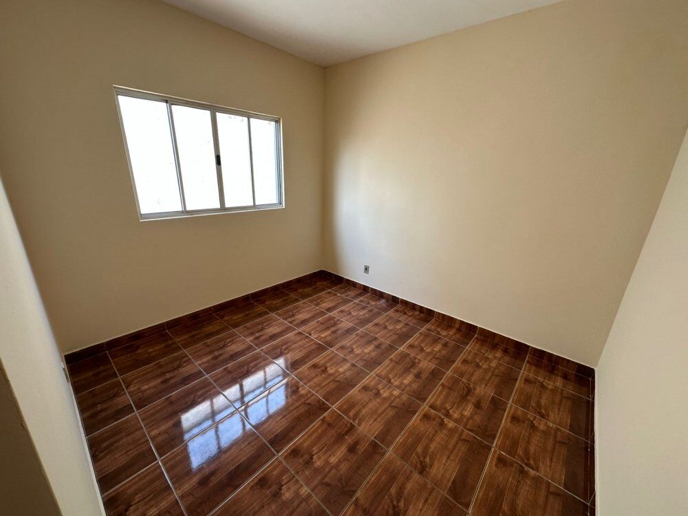 Casa à venda com 2 quartos, 60m² - Foto 12