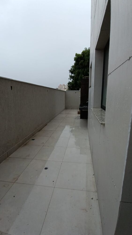 Apartamento à venda com 3 quartos, 90m² - Foto 4
