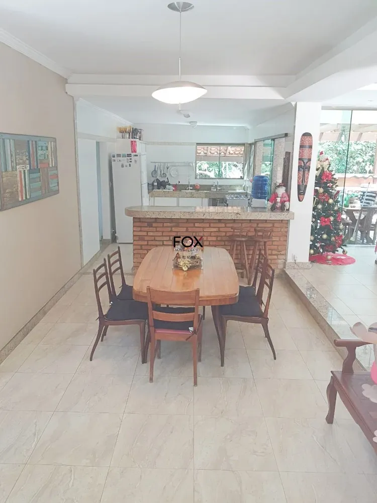 Casa, 5 quartos, 450 m² - Foto 1