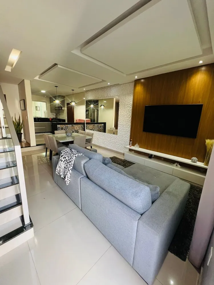 Casa, 3 quartos, 180 m² - Foto 1