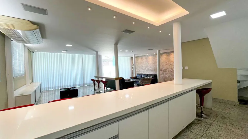 Casa, 4 quartos, 333 m² - Foto 2