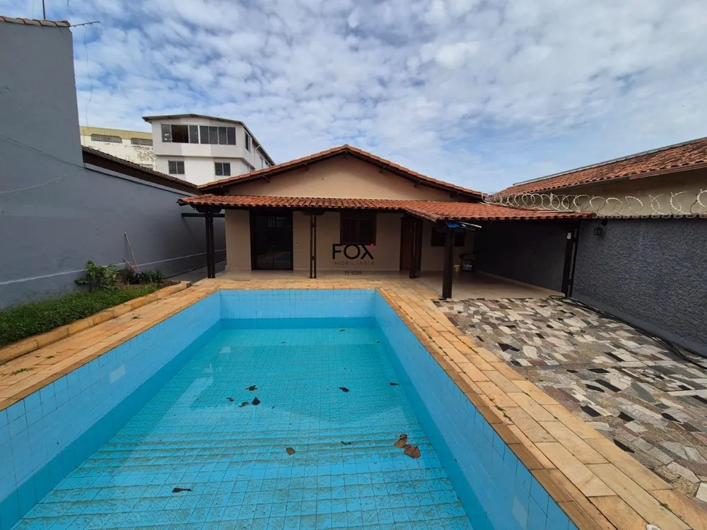 Casa, 3 quartos, 218 m² - Foto 4