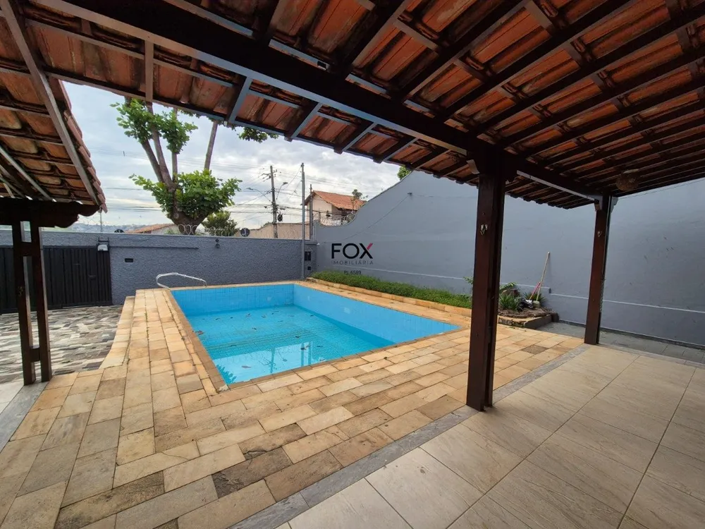 Casa, 3 quartos, 218 m² - Foto 3