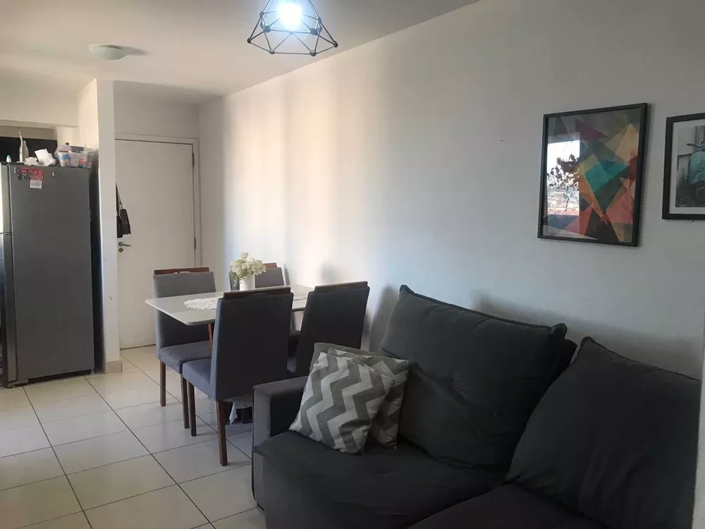 Apartamento à venda com 3 quartos, 75m² - Foto 3