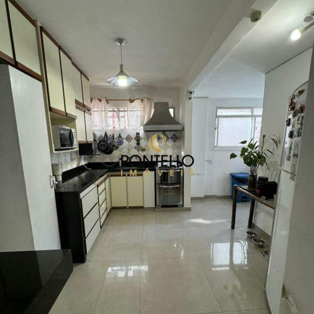 Apartamento à venda com 3 quartos, 150m² - Foto 1