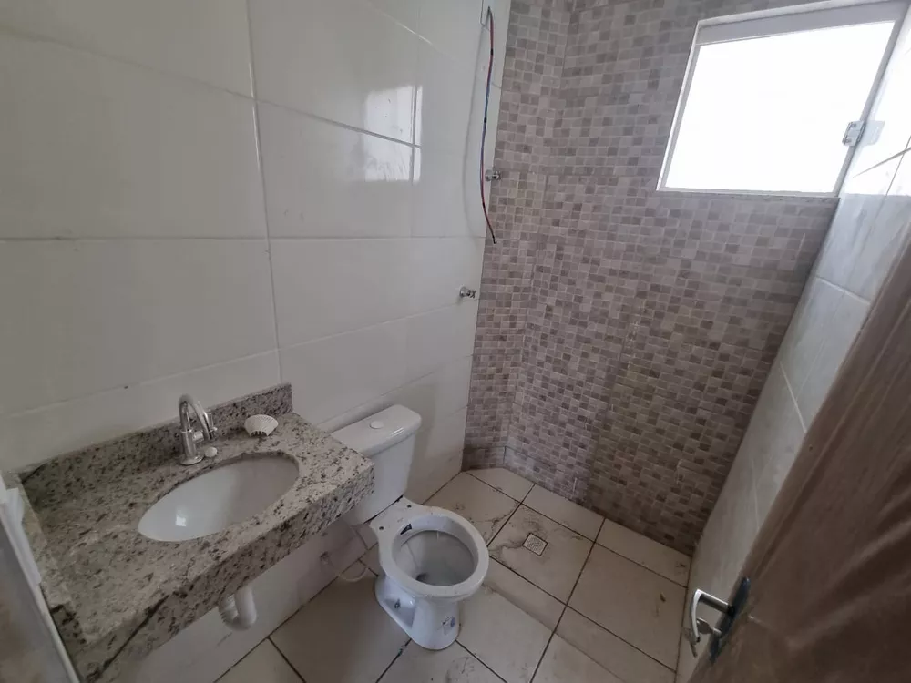 Casa à venda com 2 quartos, 65m² - Foto 14