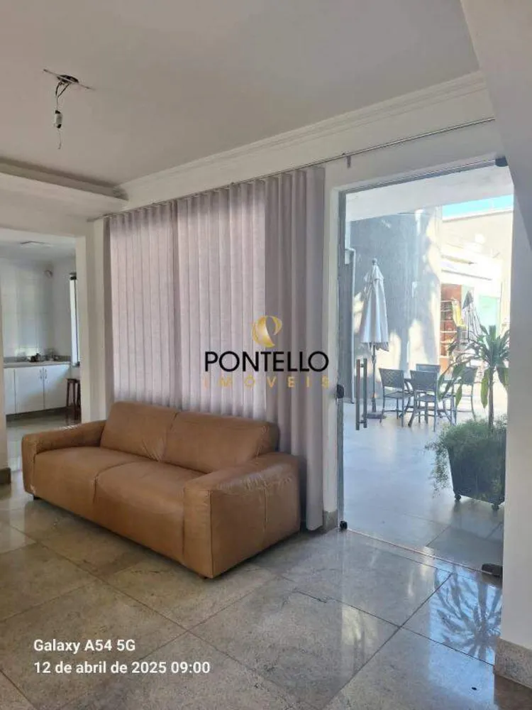 Casa, 4 quartos, 560 m² - Foto 3