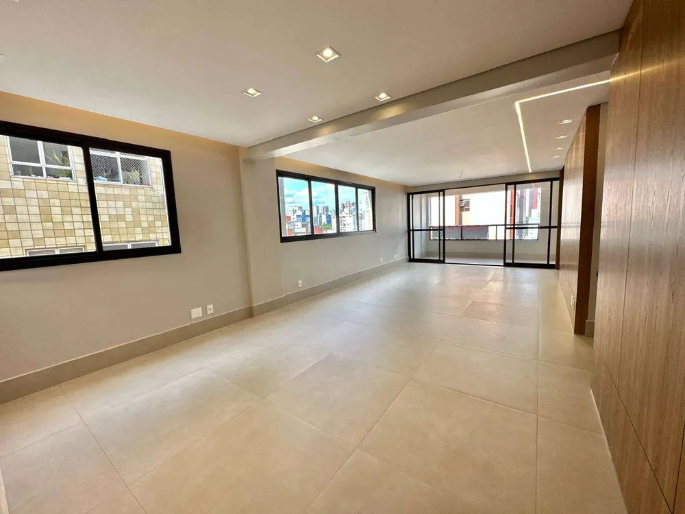 Apartamento, 3 quartos, 145 m² - Foto 1