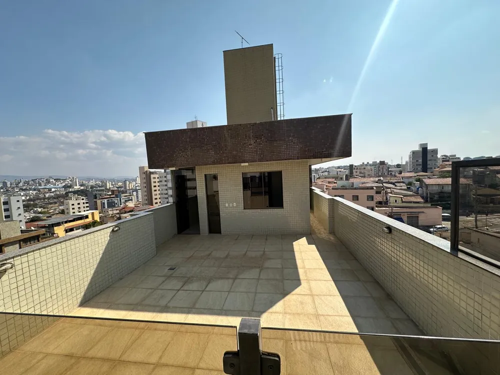Cobertura, 4 quartos, 258 m² - Foto 2
