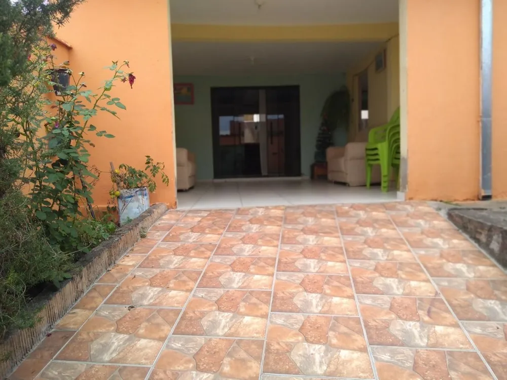 Casa, 4 quartos, 151 m² - Foto 2