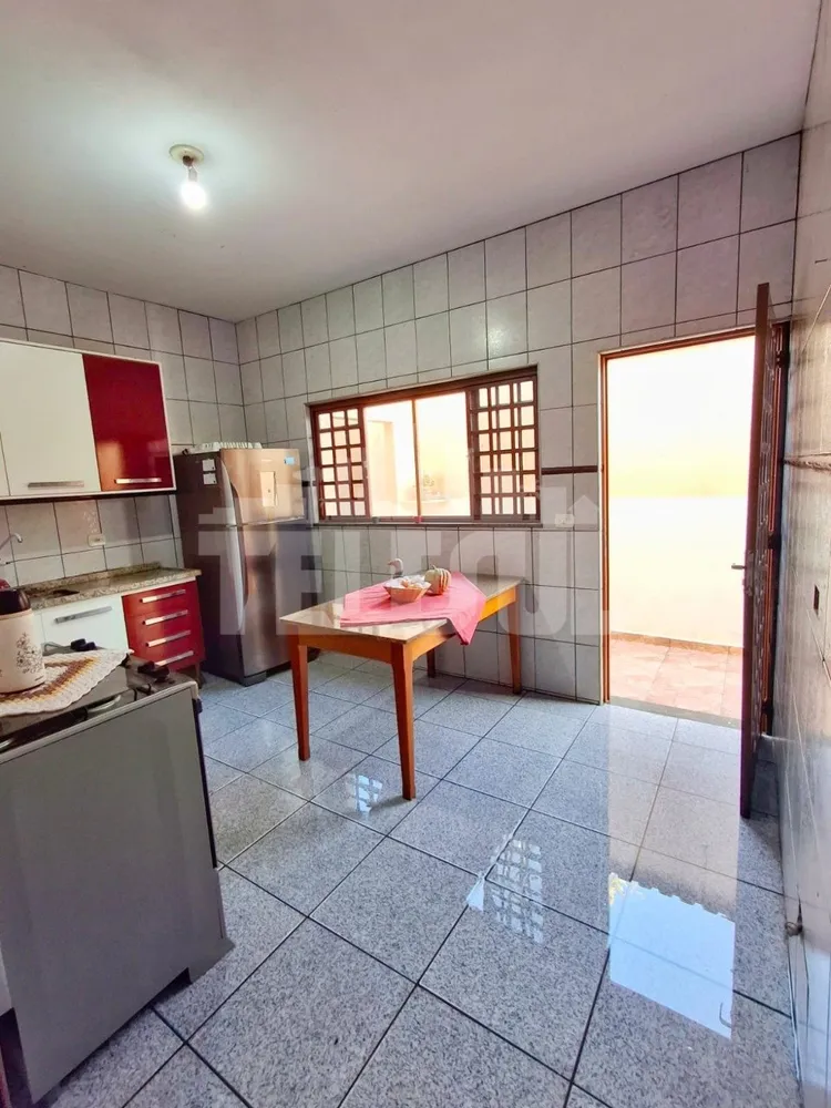 Casa, 4 quartos, 300 m² - Foto 14
