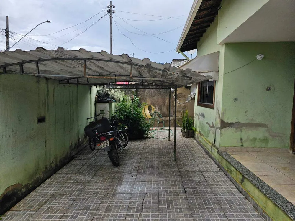 Casa, 3 quartos, 244 m² - Foto 3