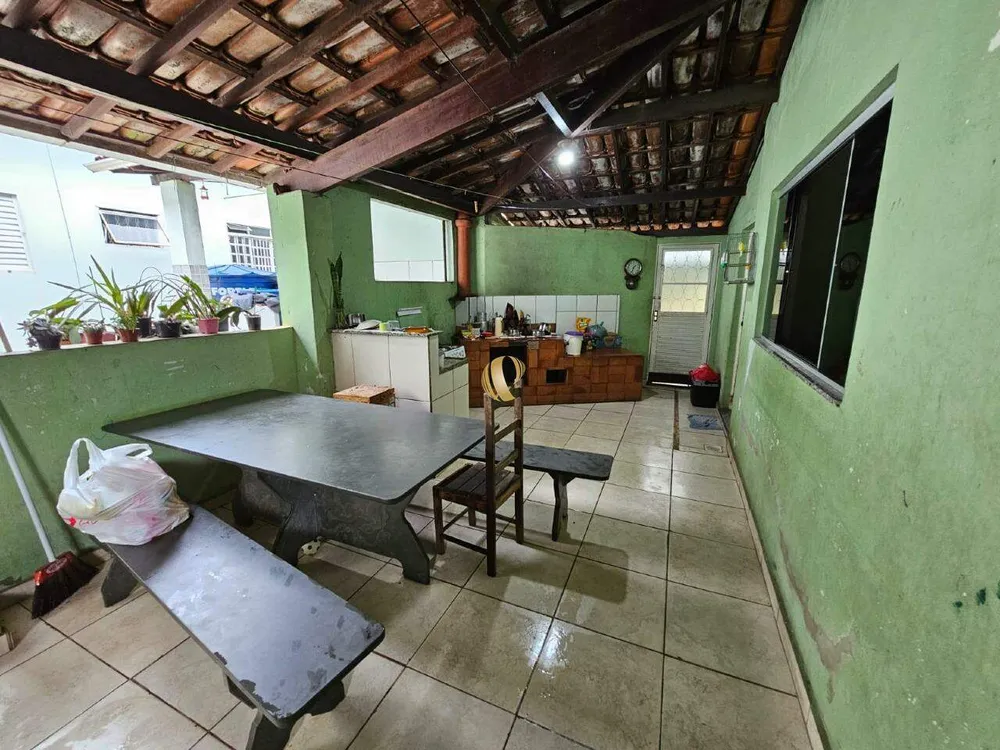 Casa, 3 quartos, 244 m² - Foto 14