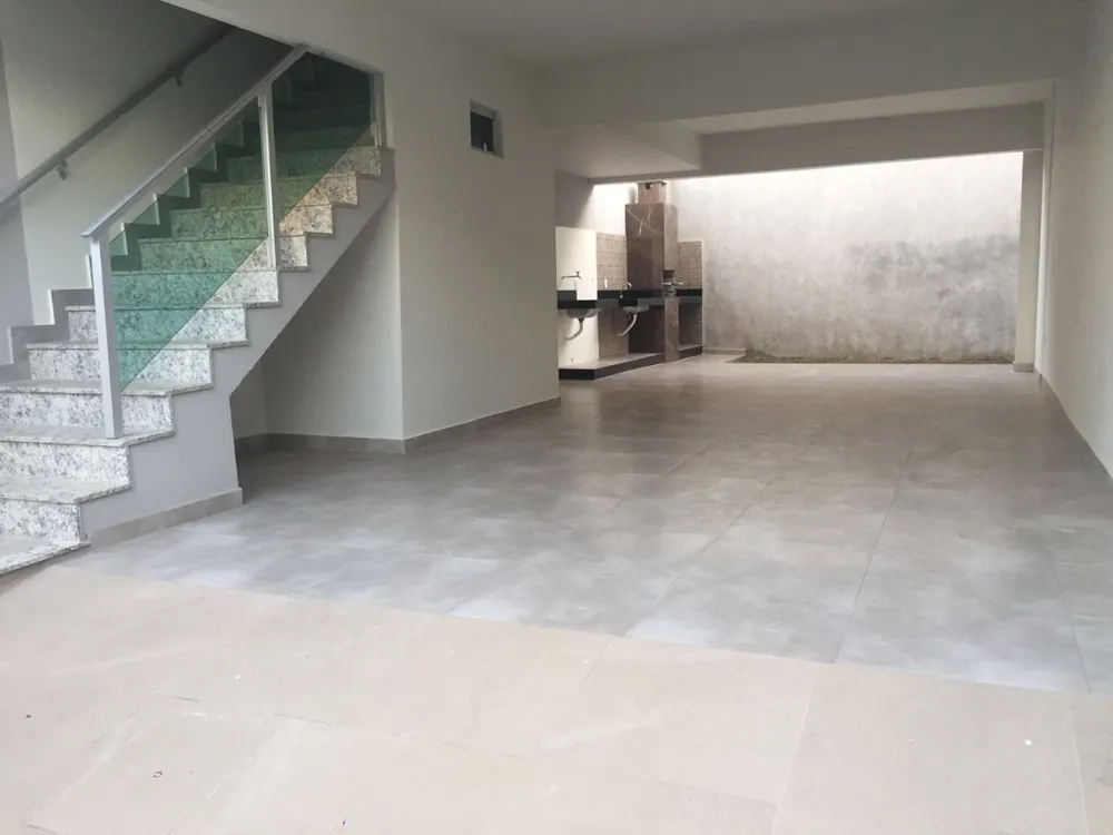 Casa, 3 quartos, 130 m² - Foto 1