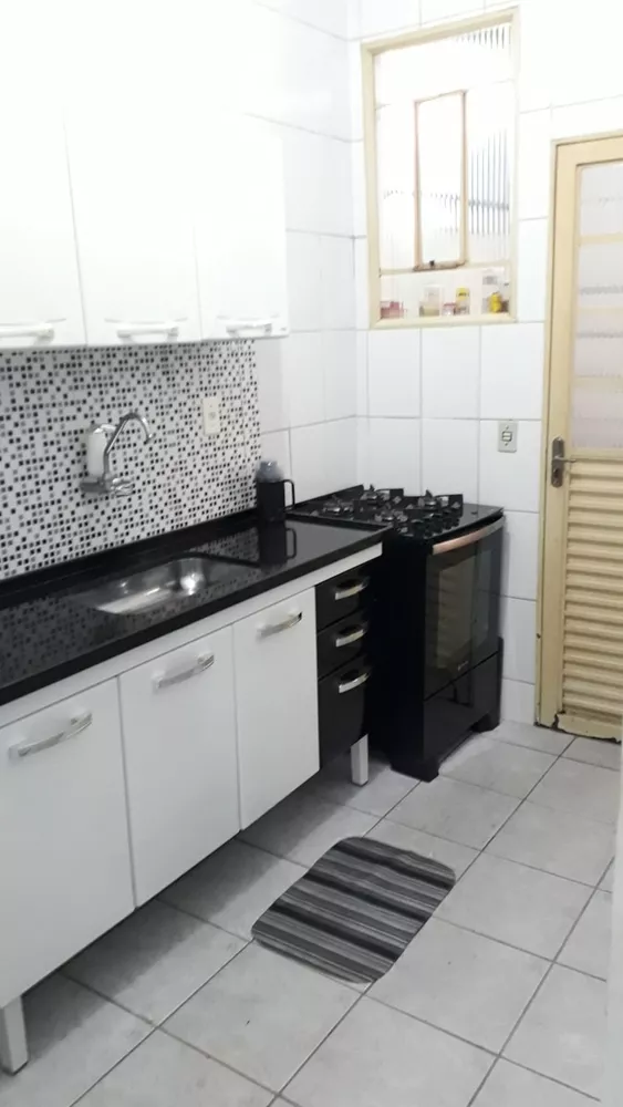 Casa à venda com 2 quartos, 50m² - Foto 6