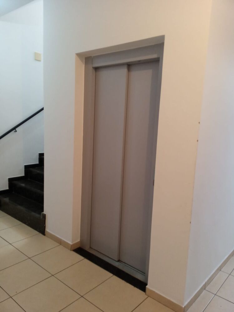 Apartamento à venda com 2 quartos, 75m² - Foto 4
