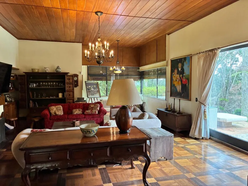 Casa, 6 quartos, 66000 m² - Foto 2