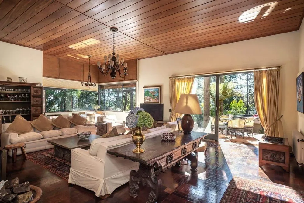 Casa, 6 quartos, 66000 m² - Foto 1