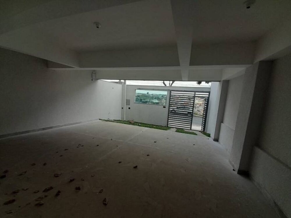 Casa à venda com 3 quartos, 150m² - Foto 1
