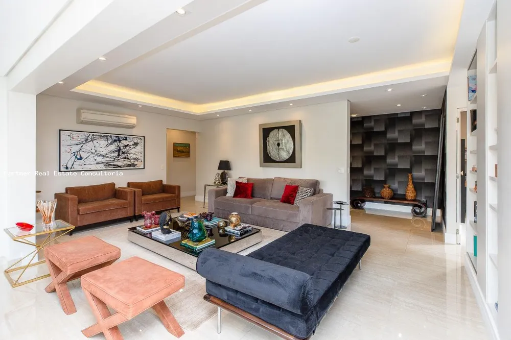 Apartamento, 3 quartos, 187 m² - Foto 1