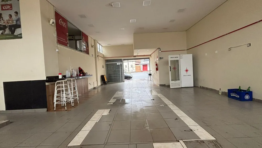 Loja-Salão, 200 m² - Foto 1