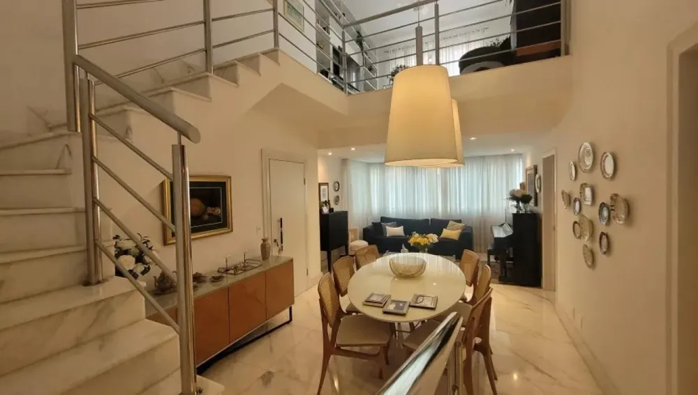 Cobertura, 3 quartos, 217 m² - Foto 2