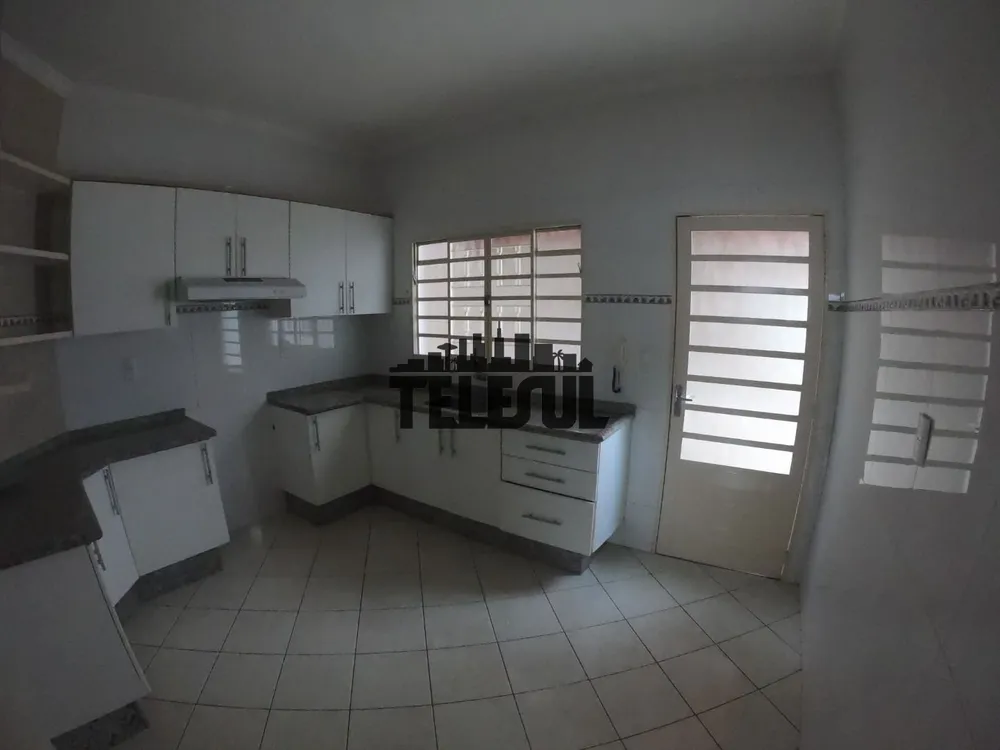 Casa, 3 quartos, 210 m² - Foto 8
