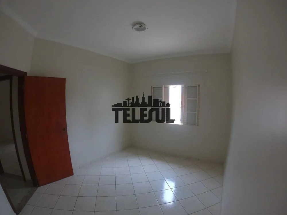 Casa, 3 quartos, 210 m² - Foto 4