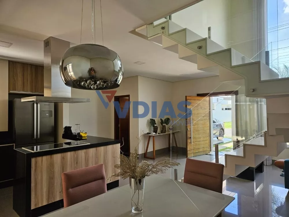 Casa de Condomínio à venda com 3 quartos, 150m² - Foto 3