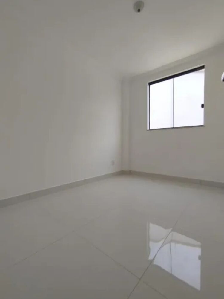 Casa à venda com 2 quartos, 67m² - Foto 4