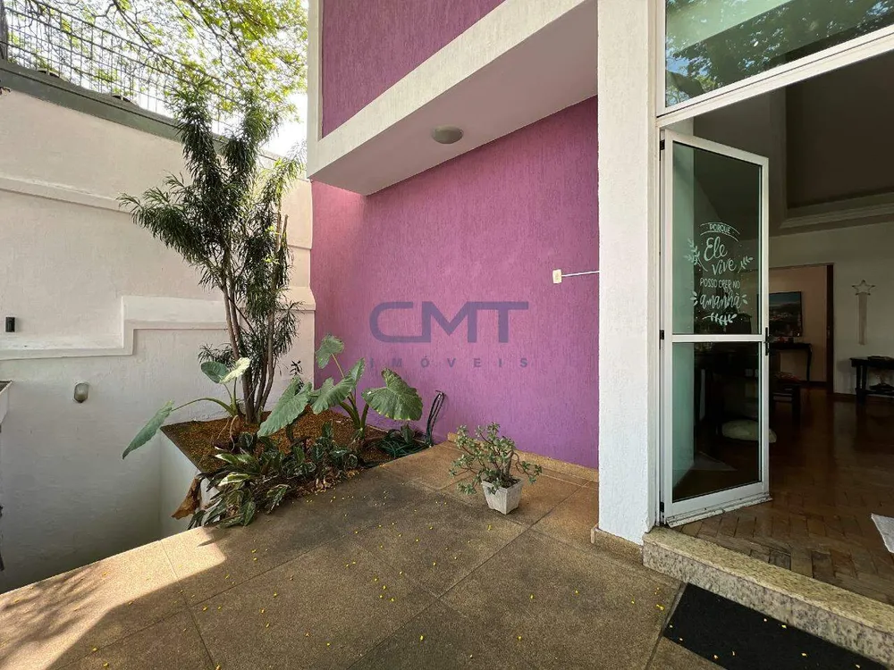 Casa, 7 quartos, 314 m² - Foto 2