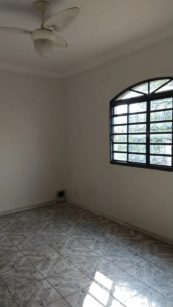 Casa, 3 quartos, 240 m² - Foto 3