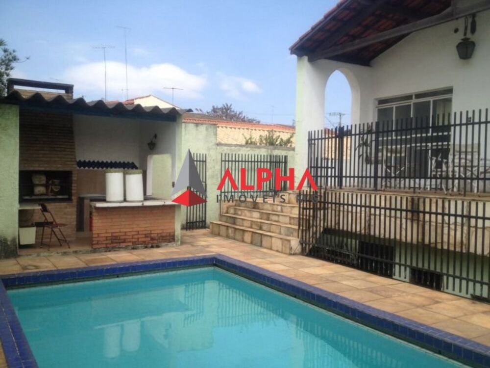 Casa à venda com 5 quartos, 360m² - Foto 1