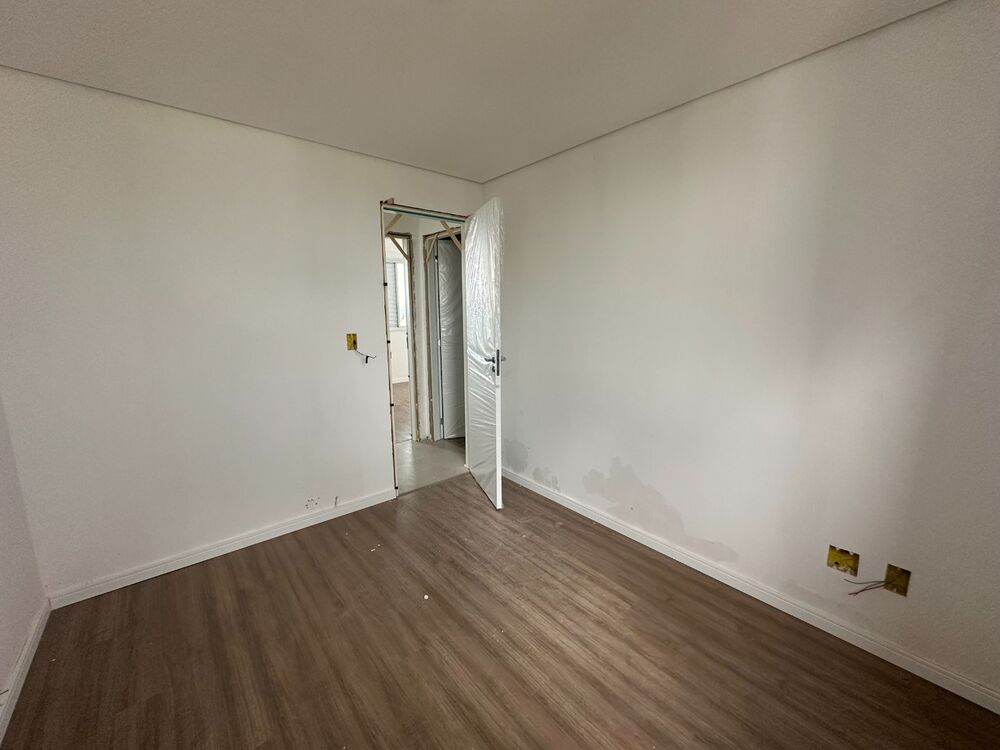 Apartamento à venda com 3 quartos, 140m² - Foto 4
