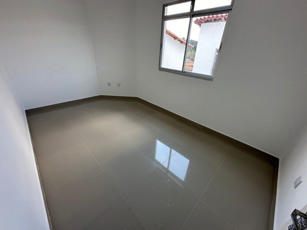 Casa à venda com 2 quartos, 140m² - Foto 7
