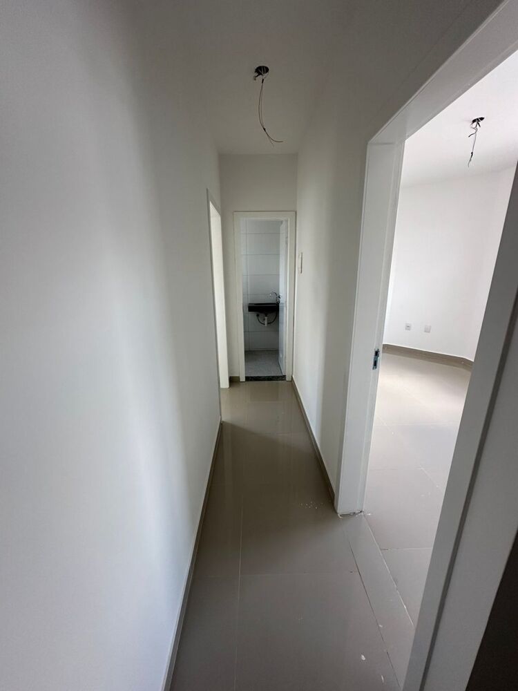 Casa à venda com 2 quartos, 140m² - Foto 4