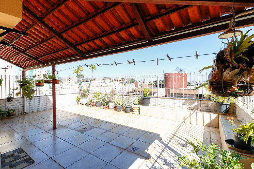 Cobertura à venda com 4 quartos, 170m² - Foto 3