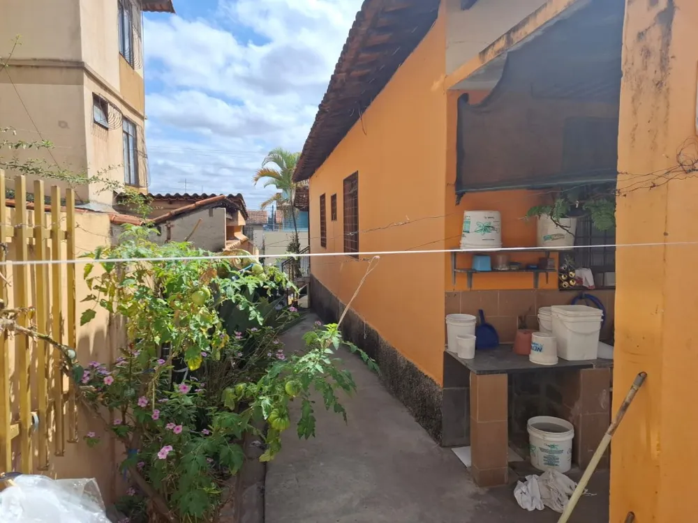 Casa, 4 quartos, 230 m² - Foto 2