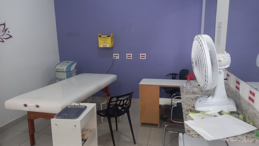 Casa à venda com 4 quartos, 354m² - Foto 10