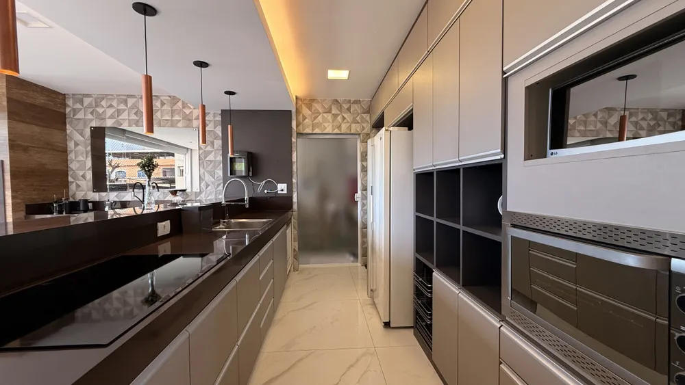 Casa, 4 quartos, 250 m² - Foto 9