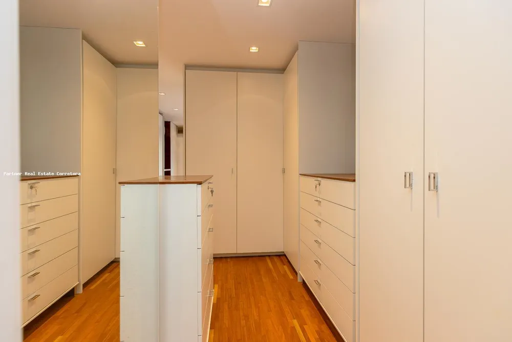 Cobertura, 3 quartos, 305 m² - Foto 3