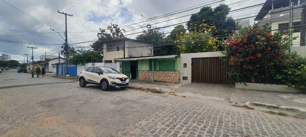 Casa, 2 quartos, 308 m² - Foto 1