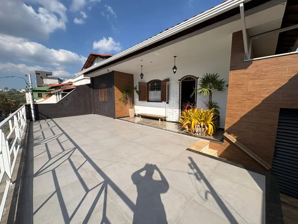Casa, 3 quartos, 240 m² - Foto 2