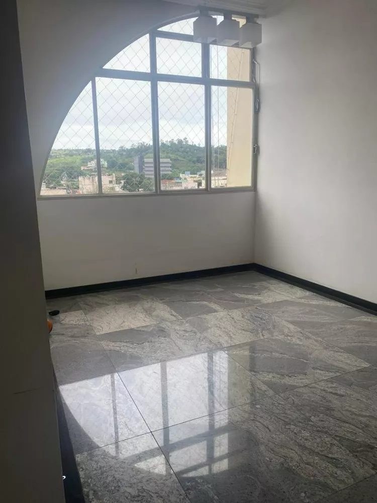 Apartamento à venda com 4 quartos, 184m² - Foto 1