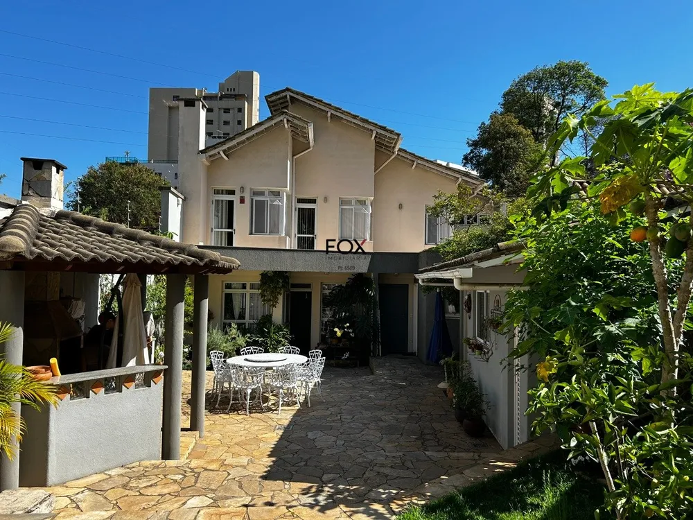 Casa, 4 quartos, 268 m² - Foto 2