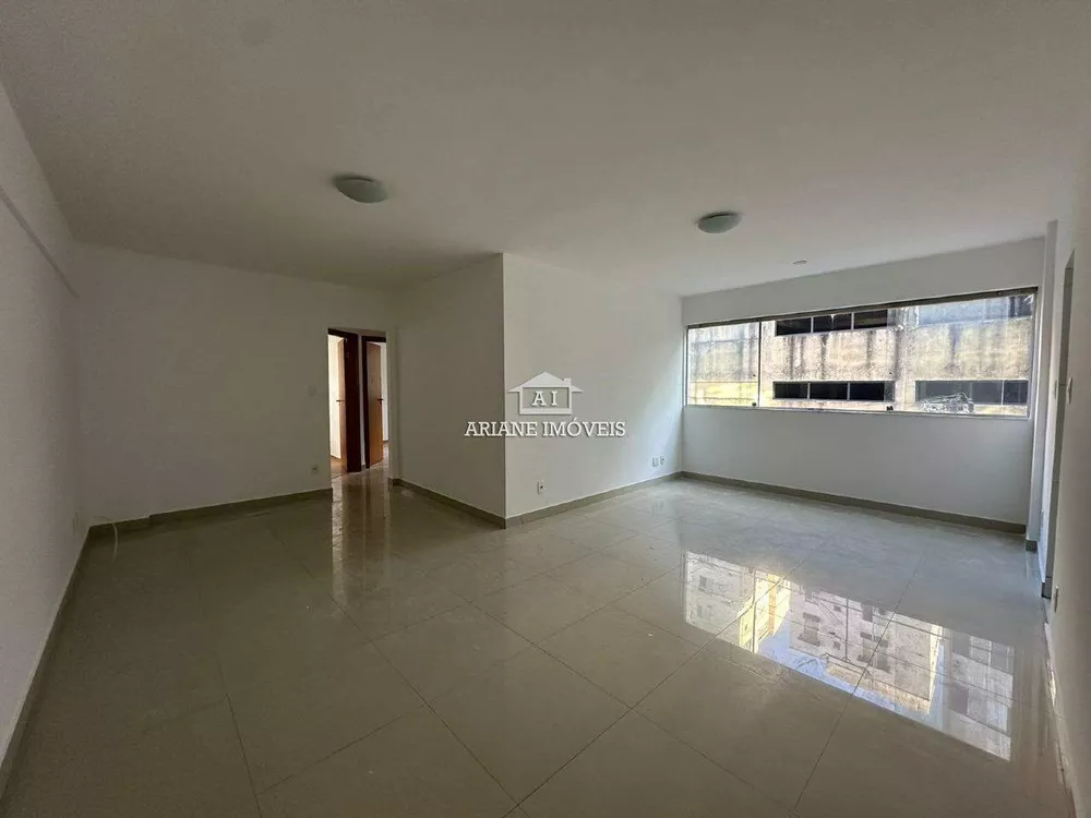 Apartamento à venda com 3 quartos, 94m² - Foto 2