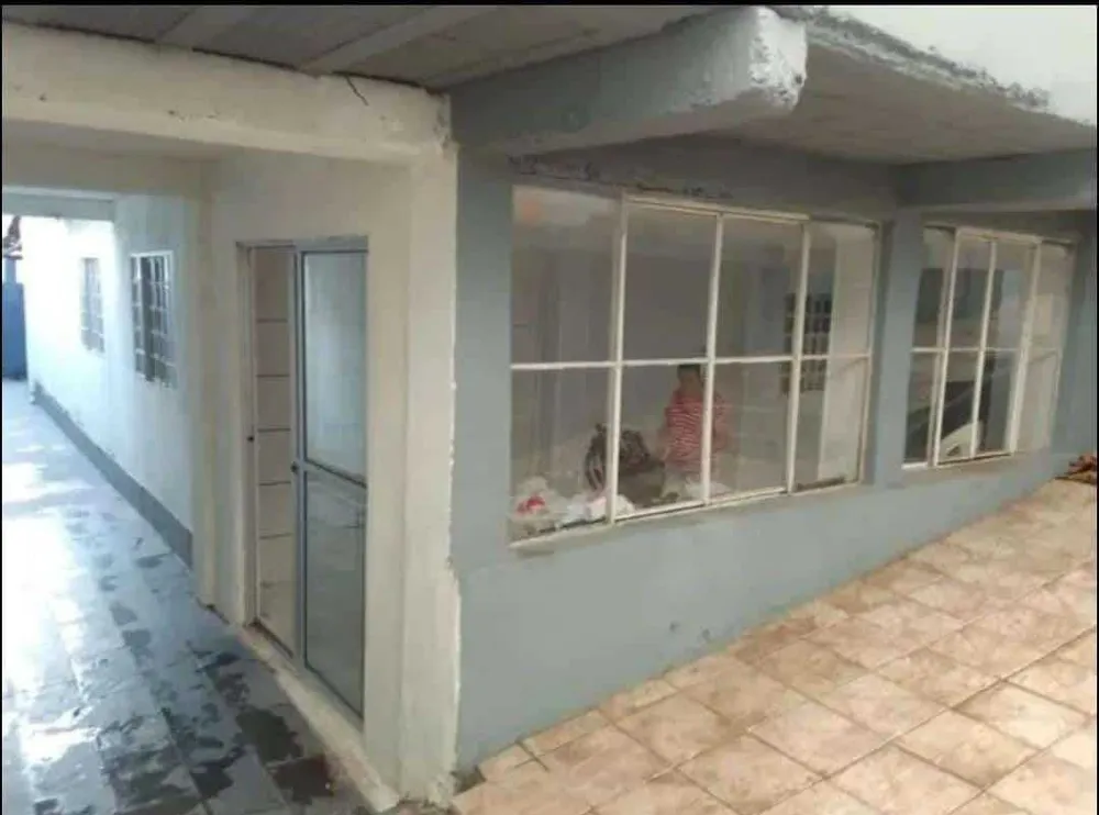 Casa, 4 quartos, 235 m² - Foto 2
