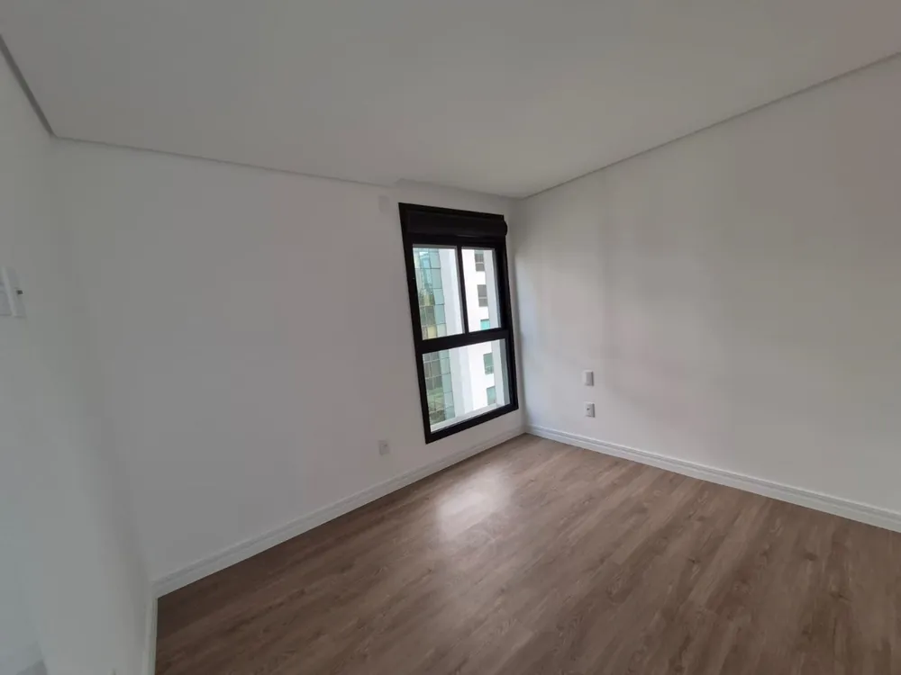 Cobertura, 3 quartos, 166 m² - Foto 2