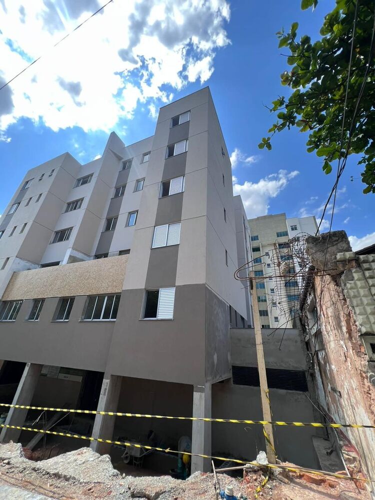 Apartamento à venda com 2 quartos, 79m² - Foto 4